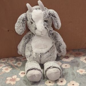 NWOT Mary Meyer Gray and White Goat Plushie